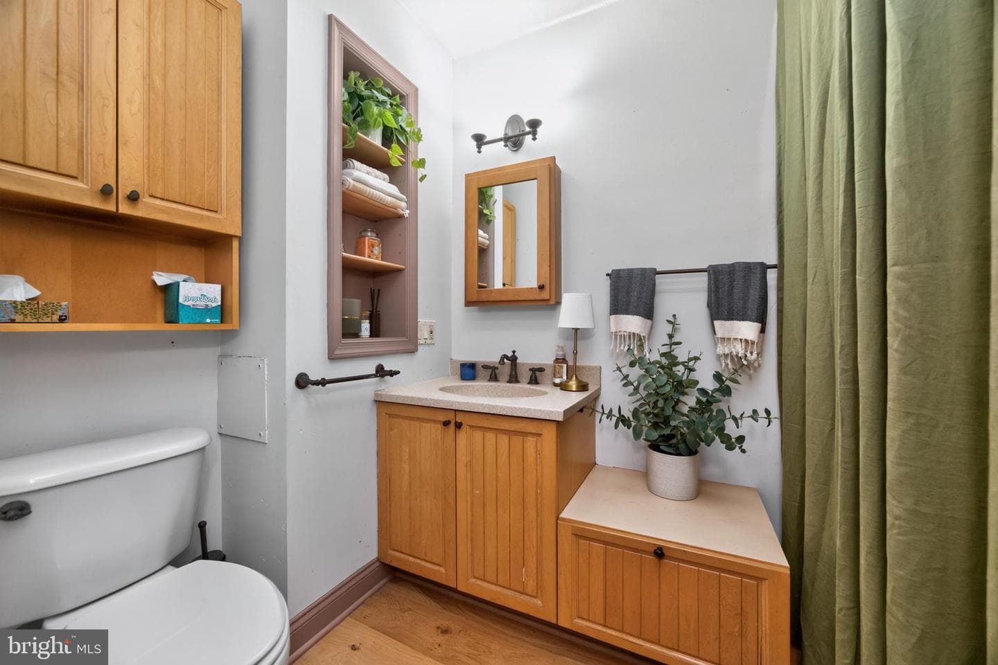 20 W Barnard Street photo 19