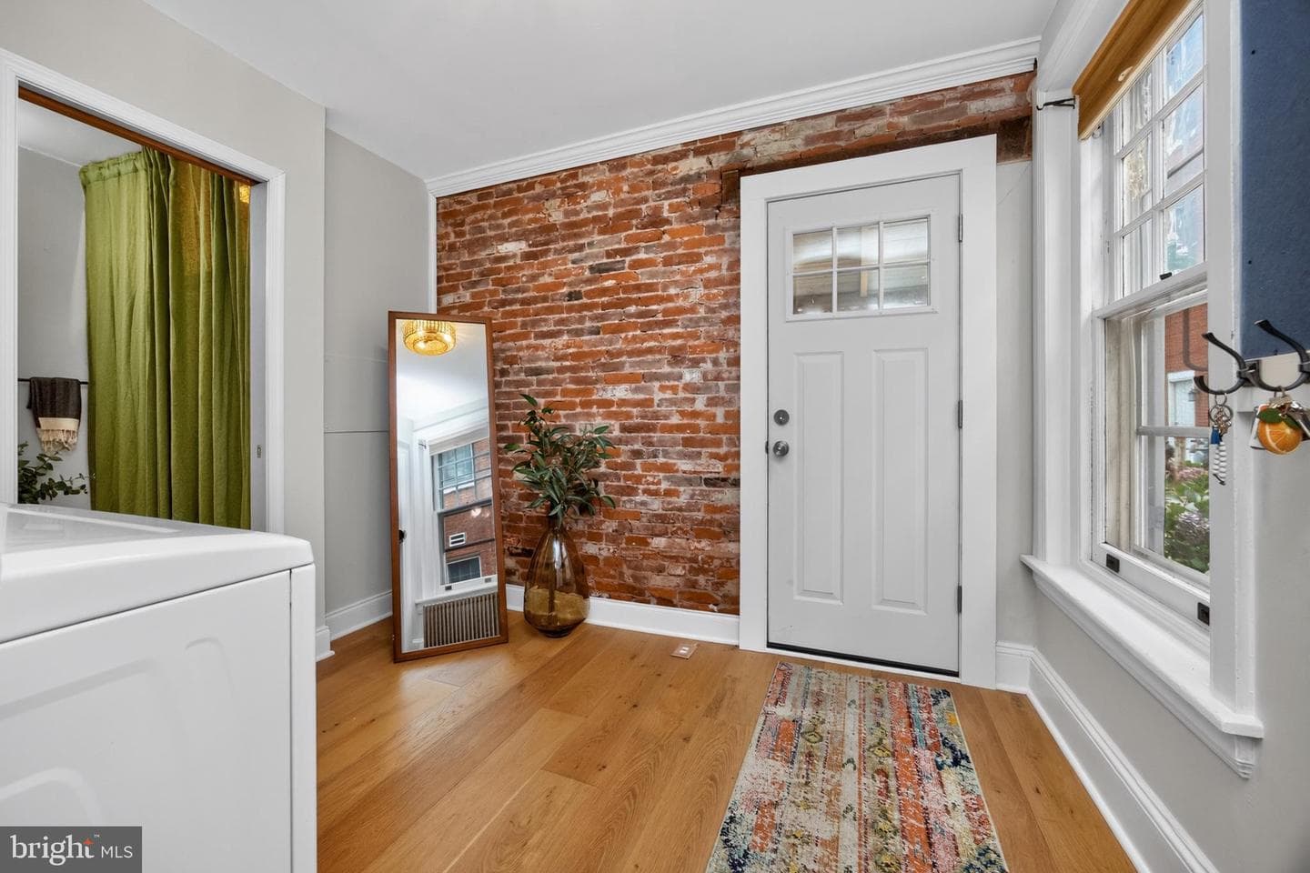 20 W Barnard Street photo 21