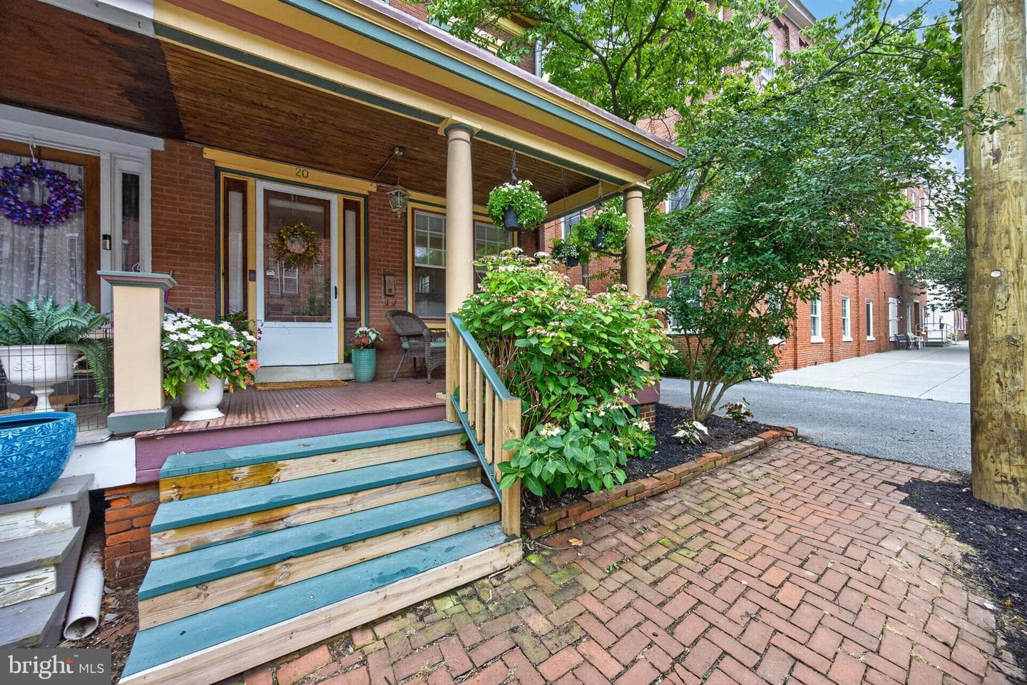 20 W Barnard Street photo 3