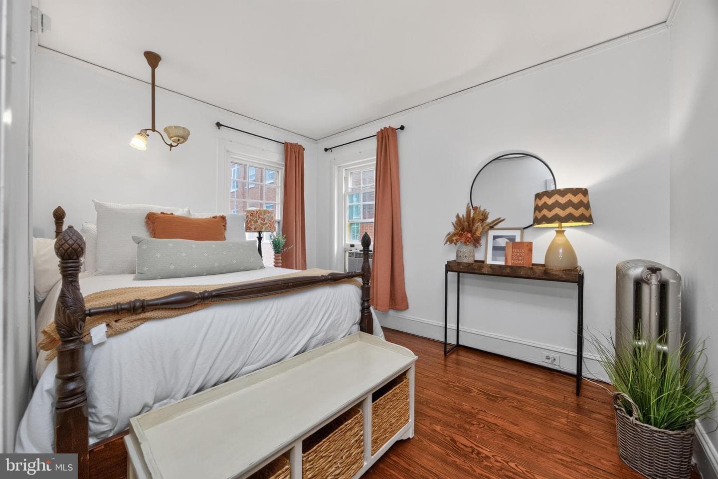 20 W Barnard Street photo 32