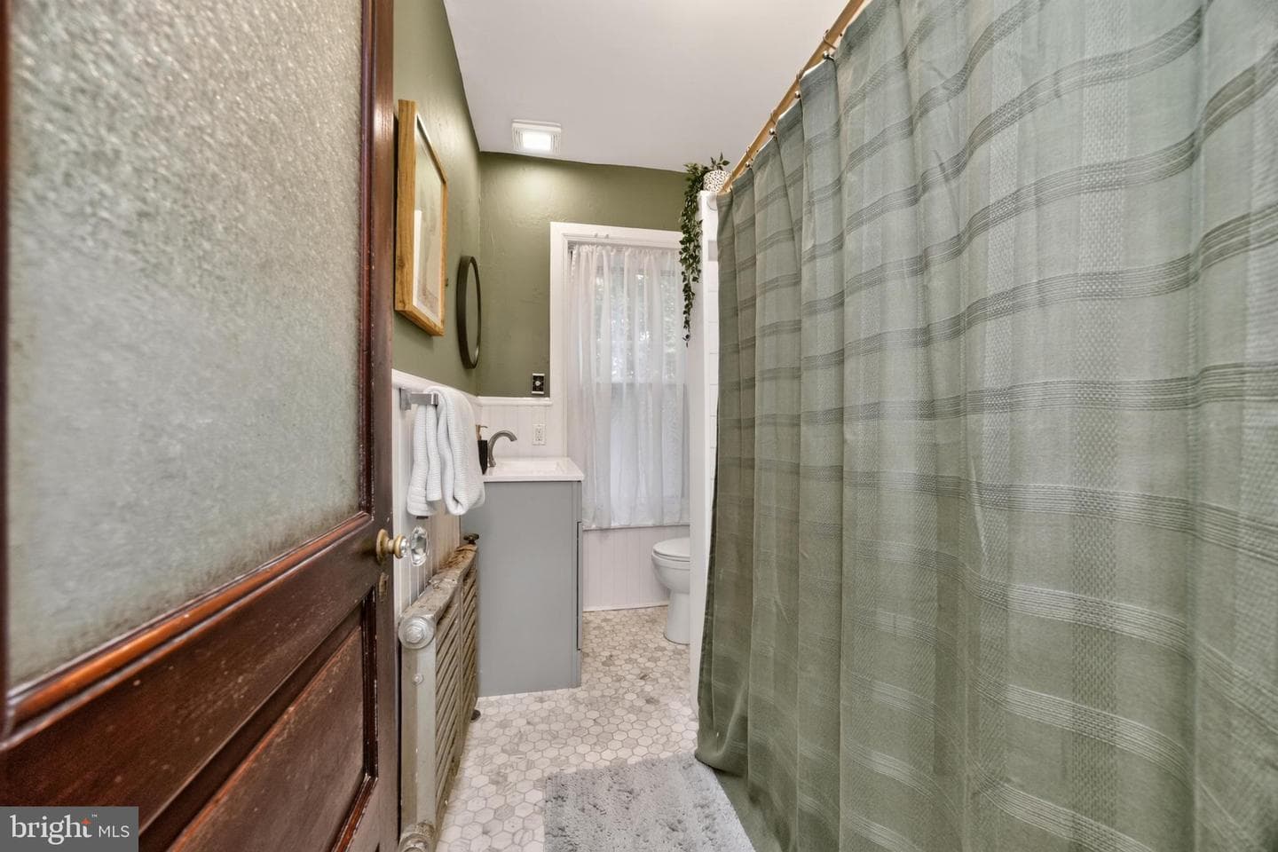 20 W Barnard Street photo 33