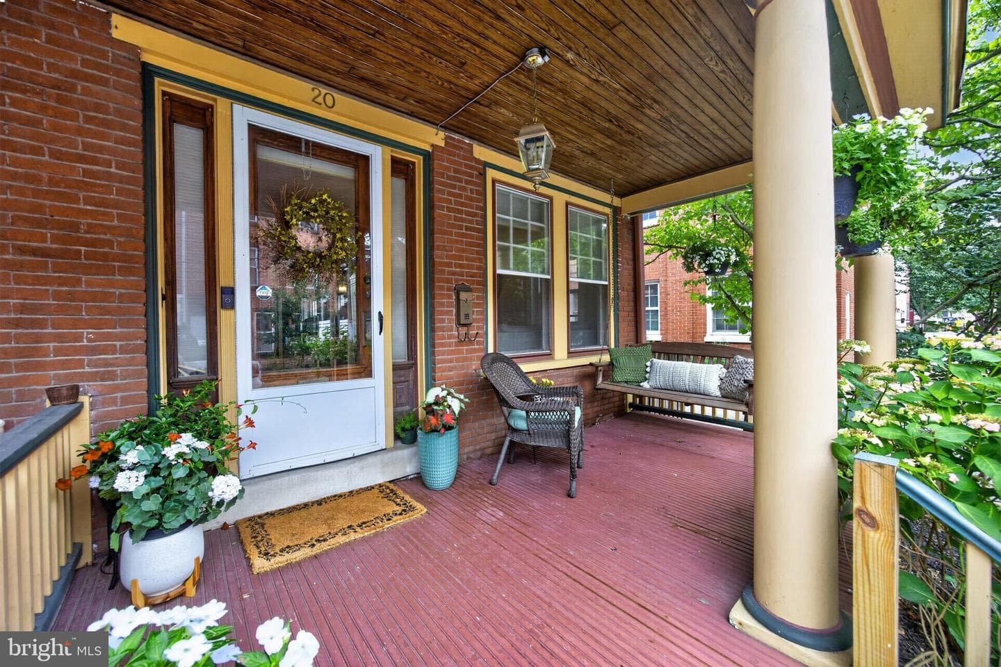 20 W Barnard Street photo 4
