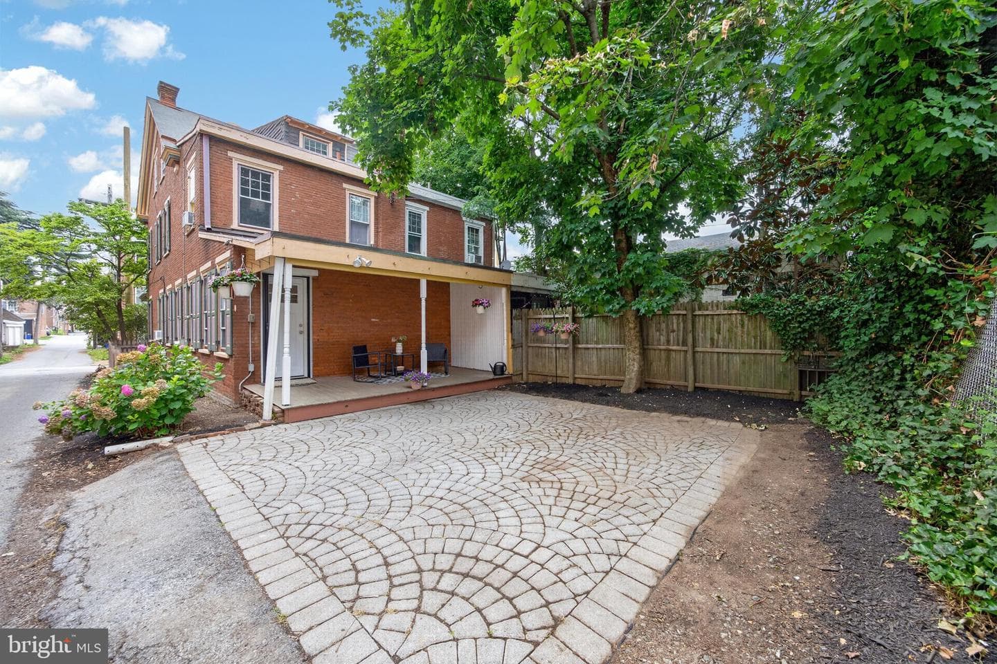 20 W Barnard Street photo 42