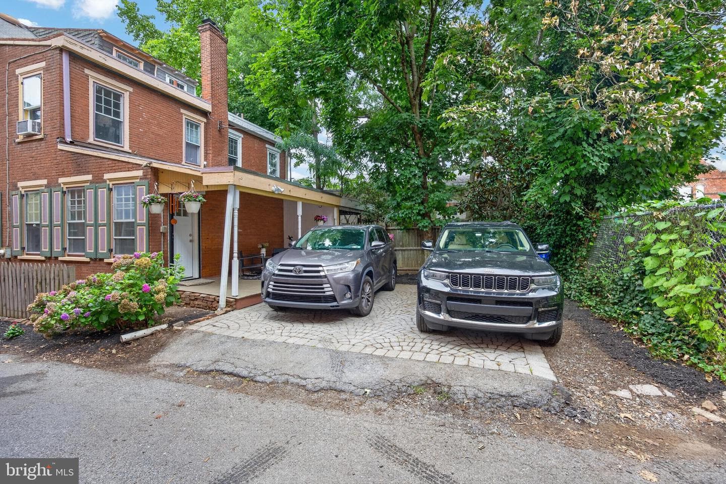 20 W Barnard Street photo 43