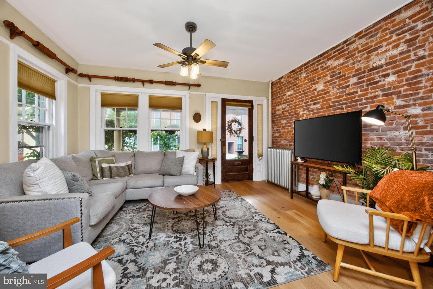 20 W Barnard Street photo 6