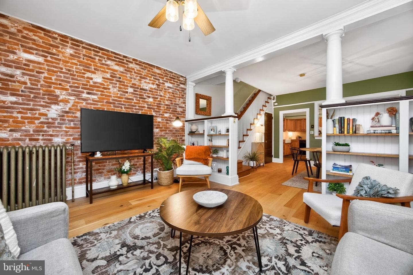 20 W Barnard Street photo 8