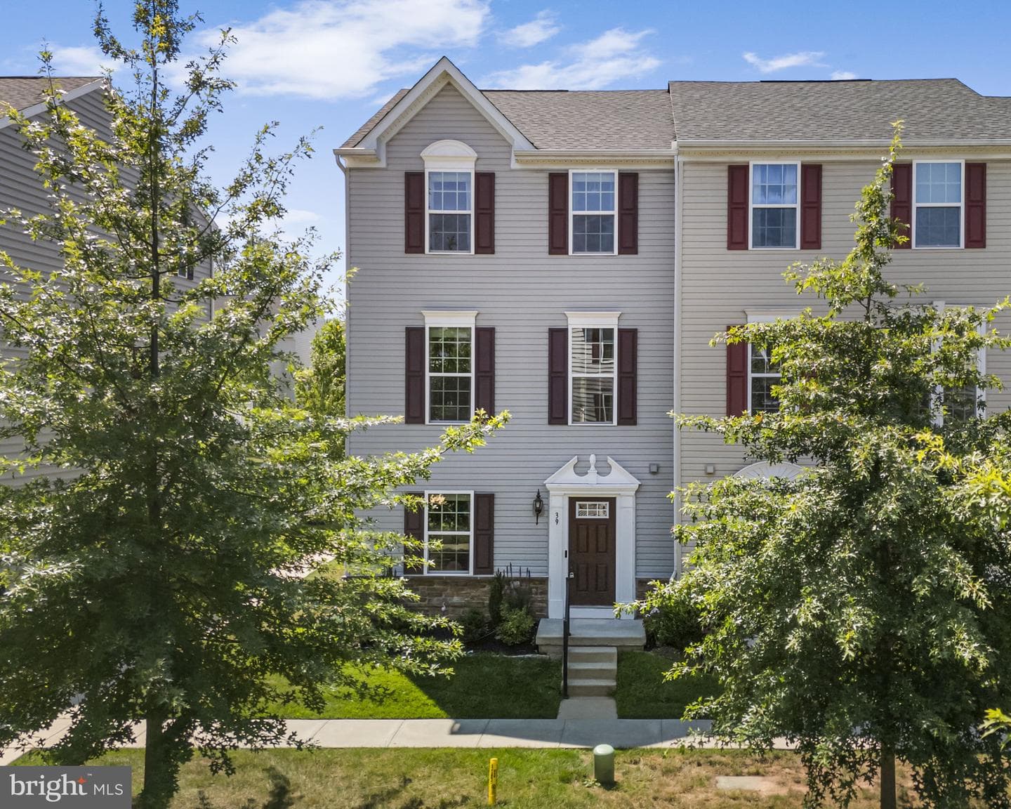 39 Mulberry Green photo 1