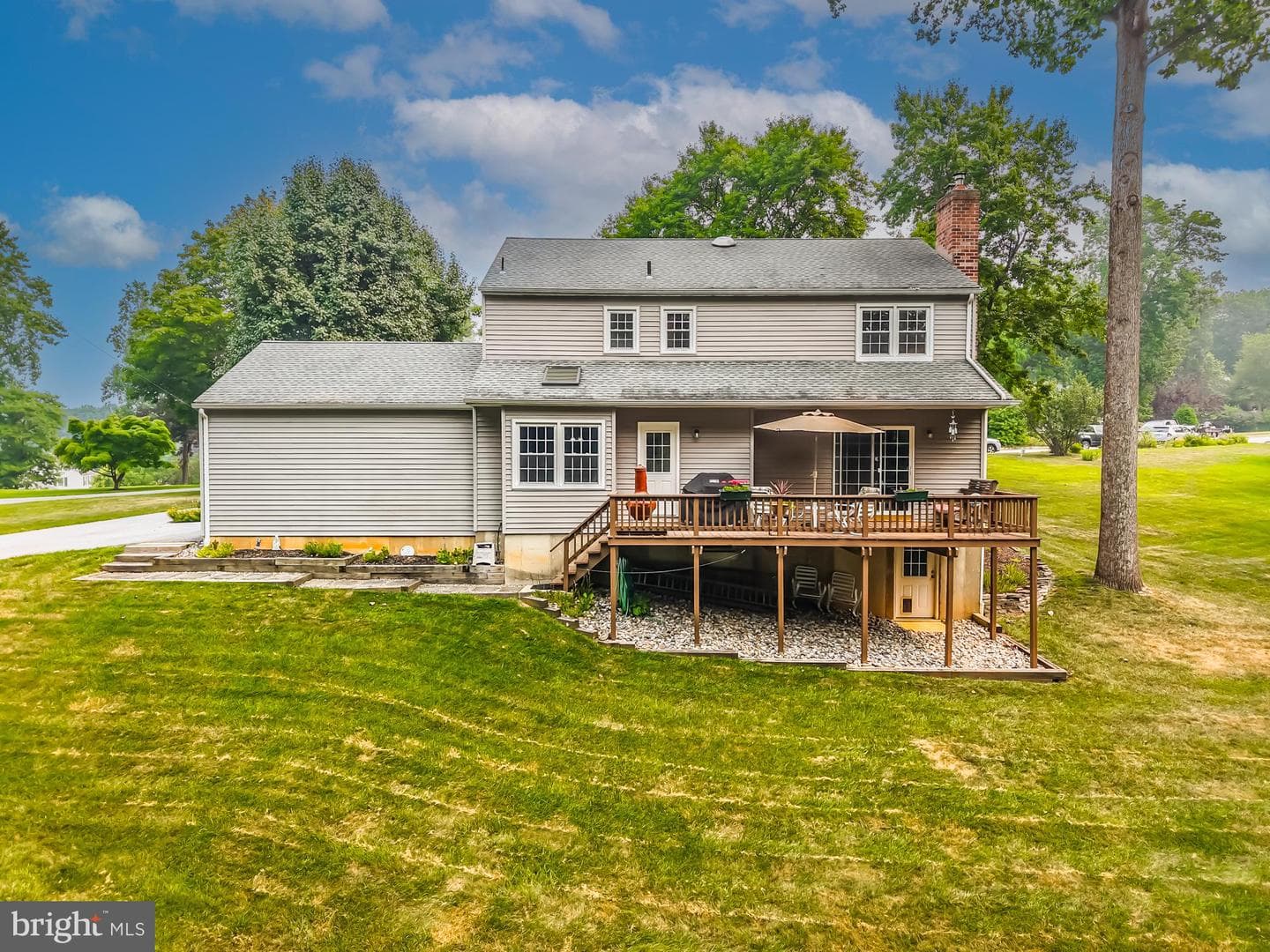 1466 Grove Avenue photo 14