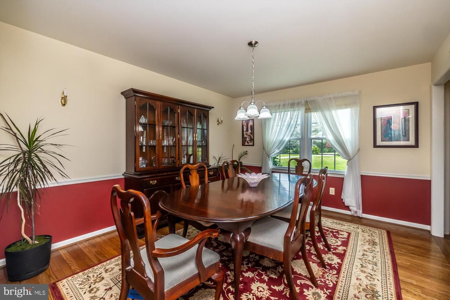 1466 Grove Avenue photo 25