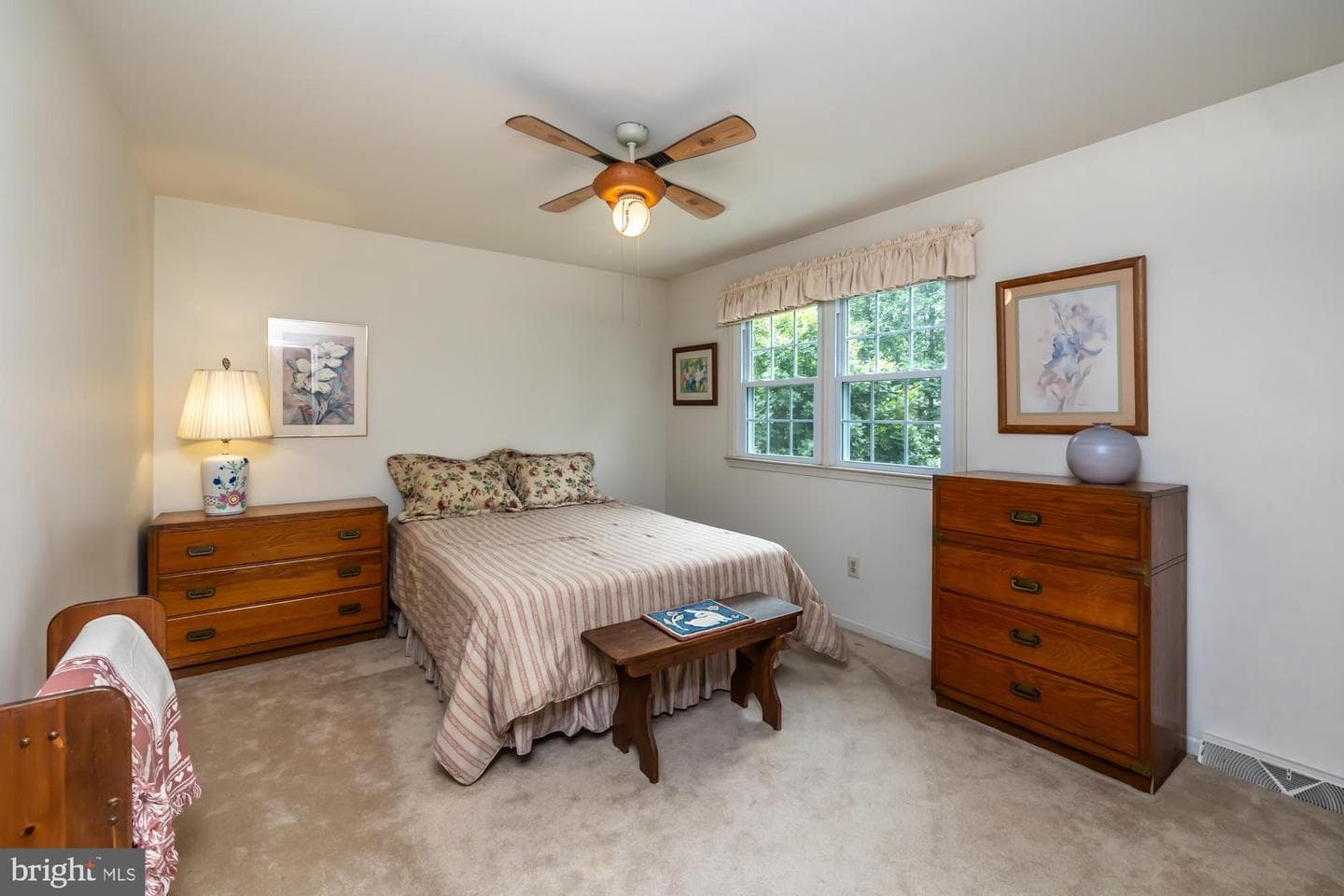 1466 Grove Avenue photo 45
