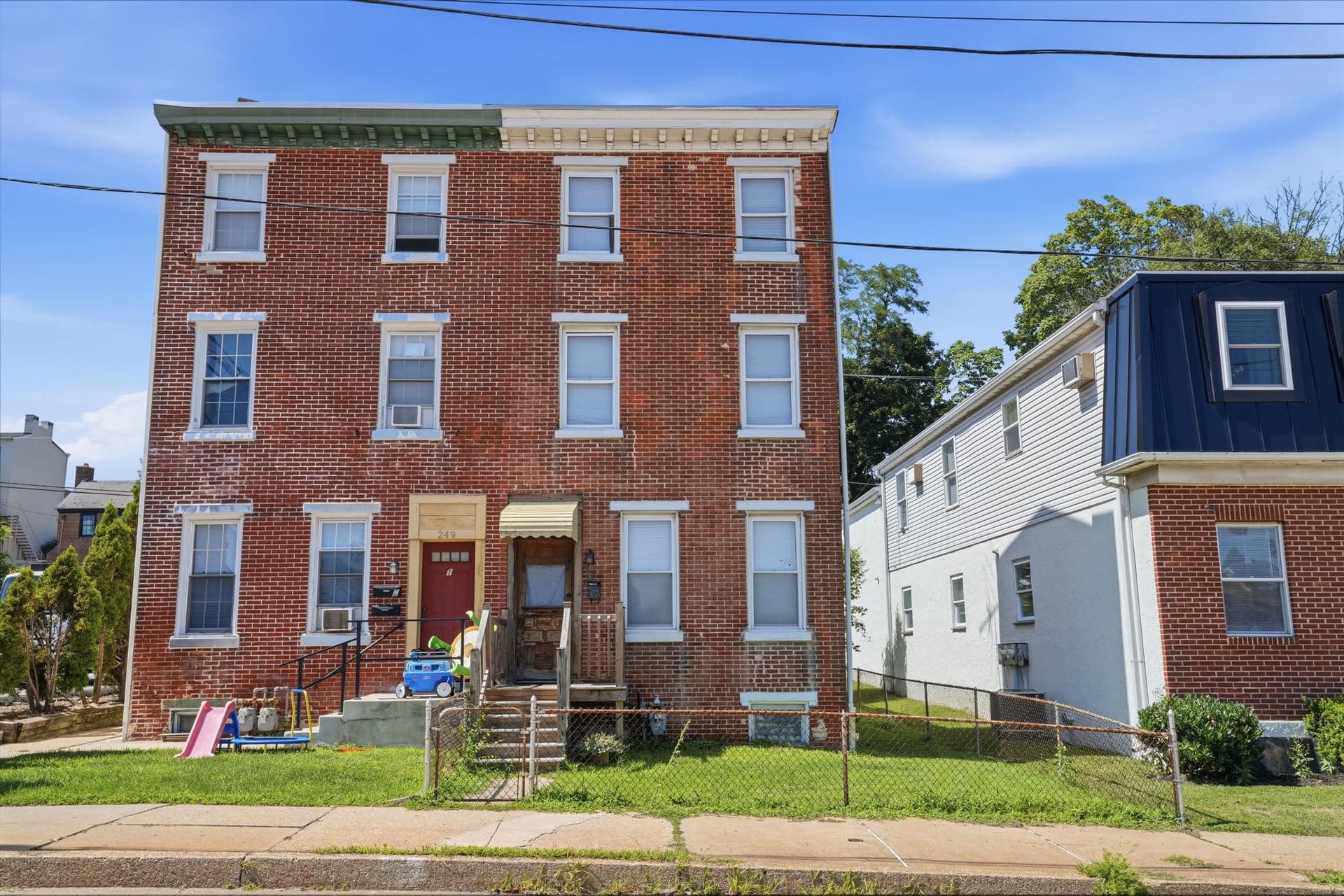 251 E Market St, West Chester