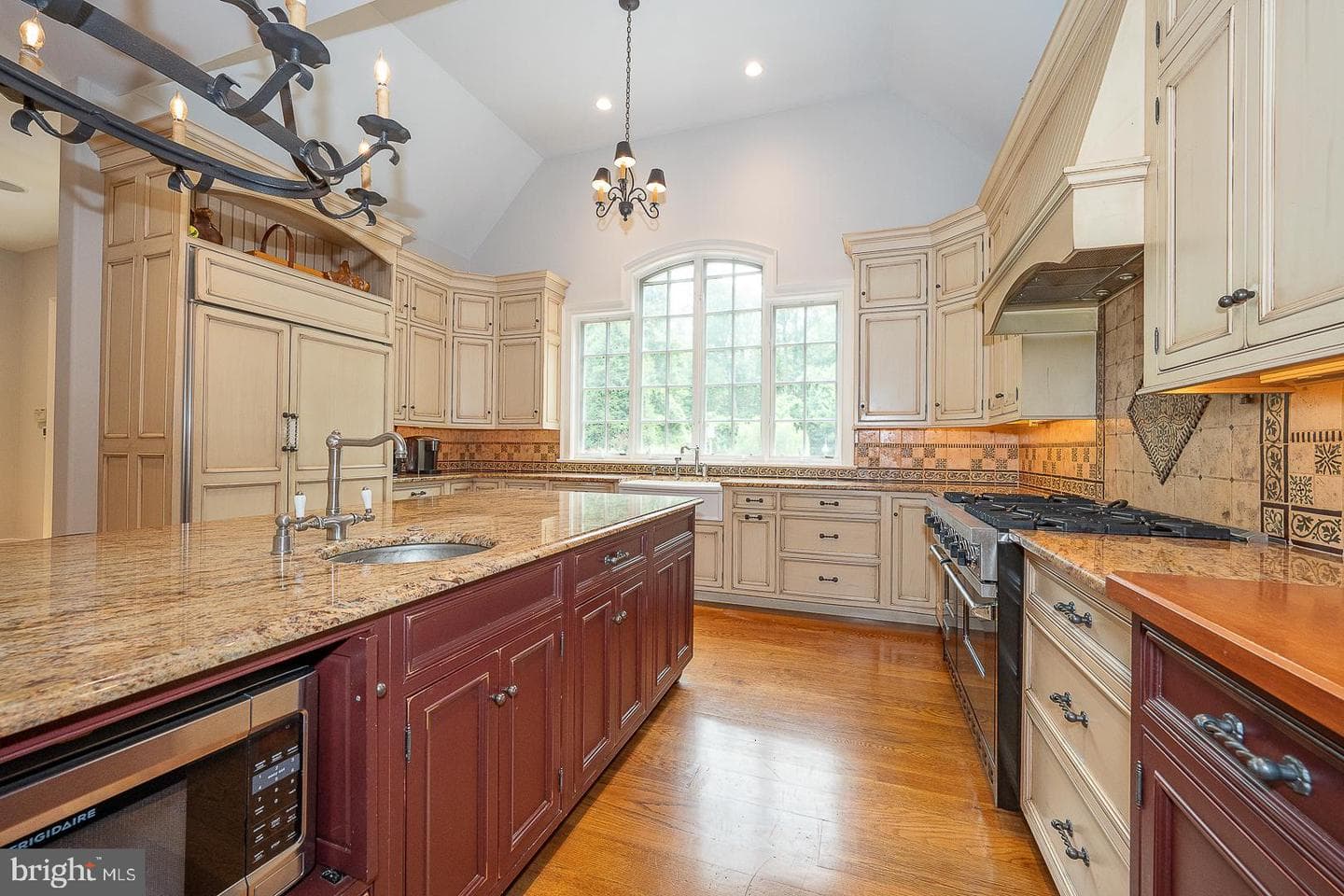 2048 Buttonwood Road photo 17