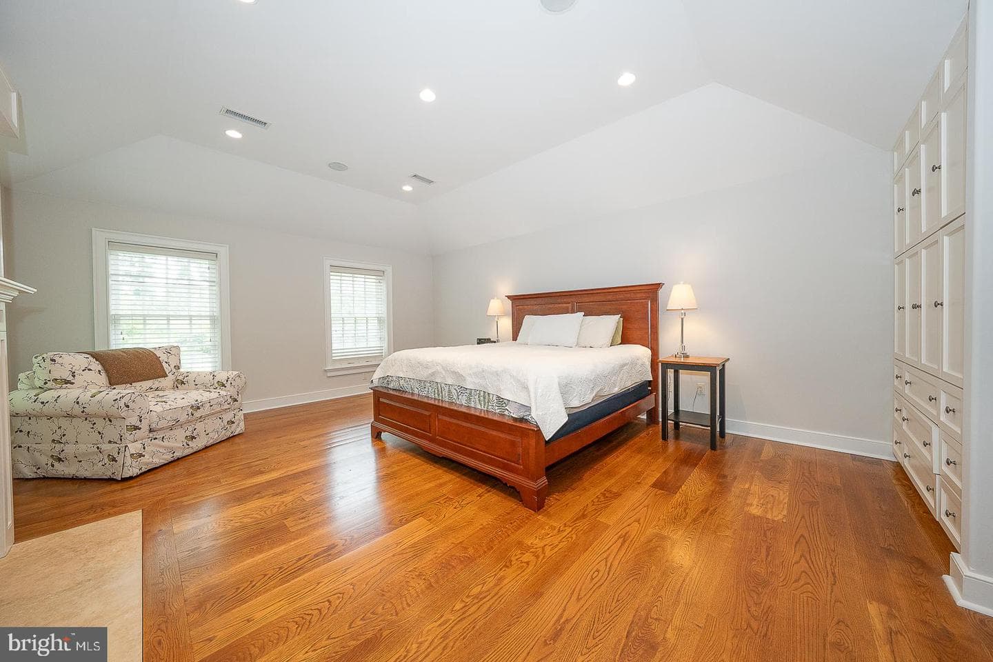 2048 Buttonwood Road photo 38