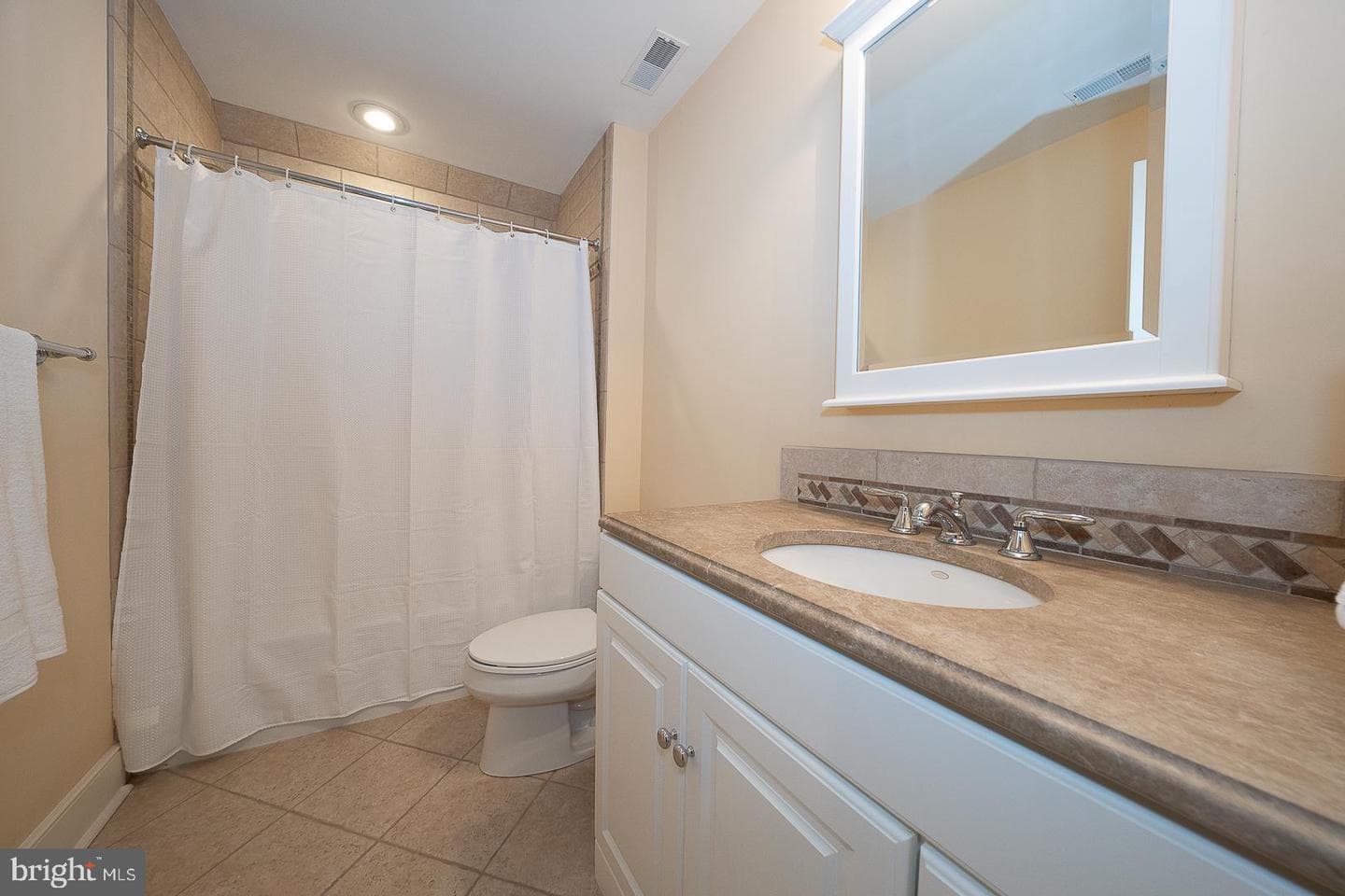 2048 Buttonwood Road photo 60