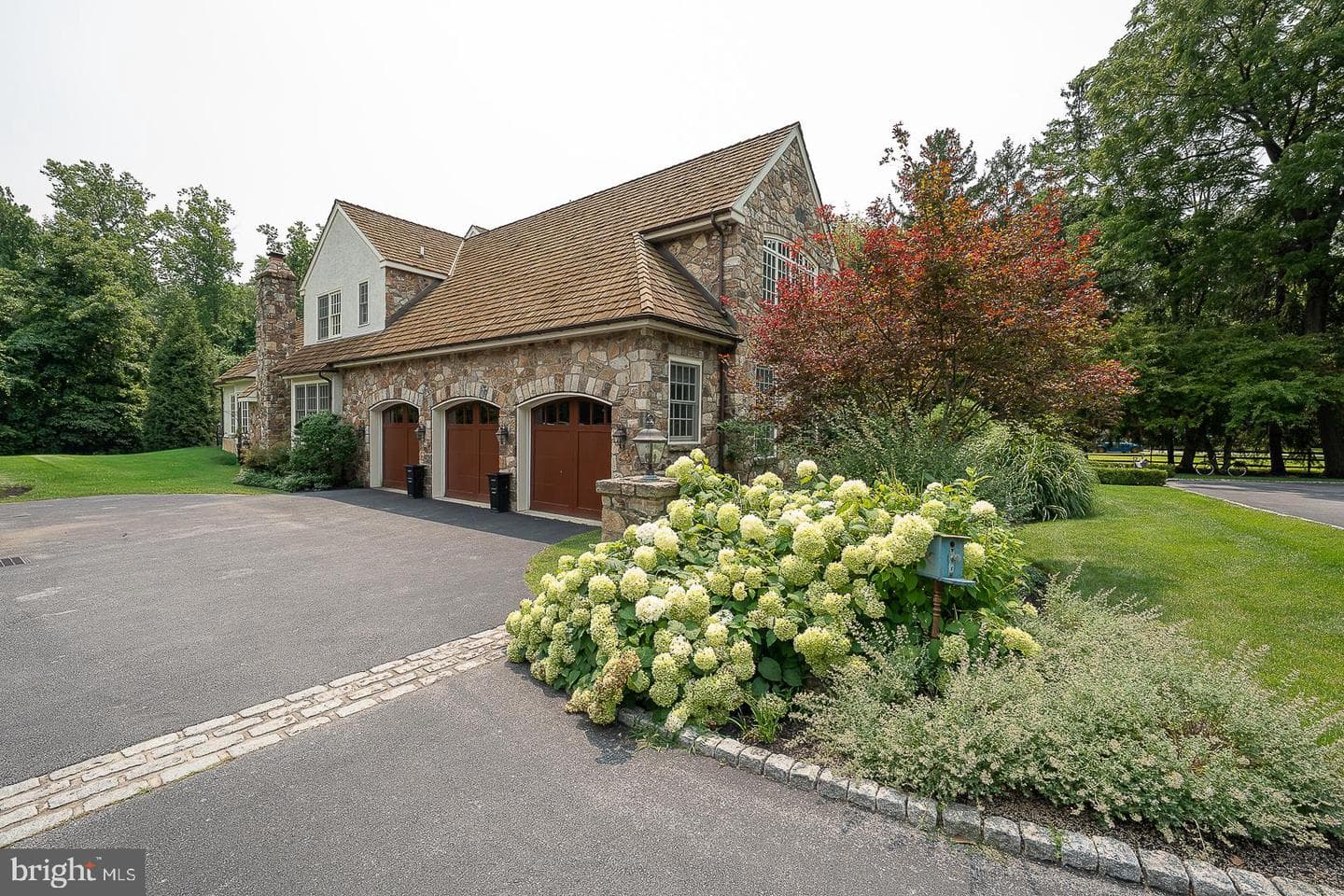 2048 Buttonwood Road photo 69