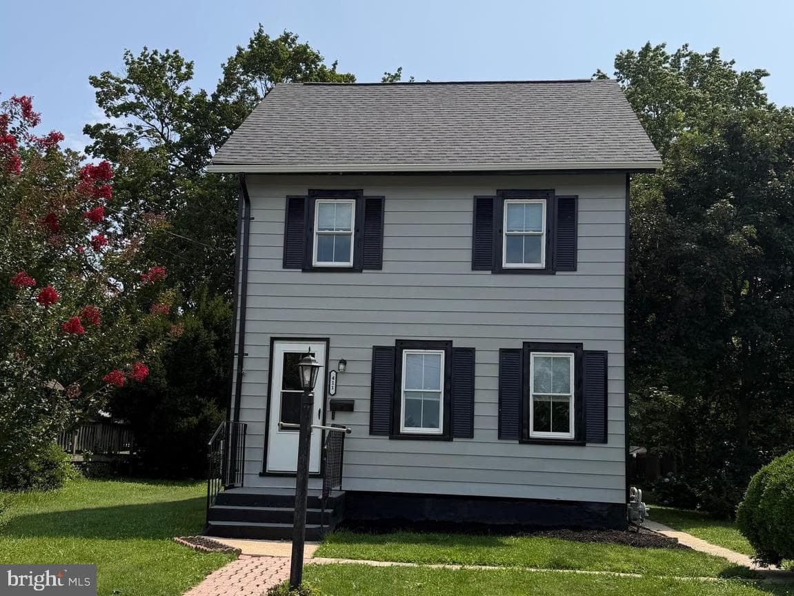 411 Franklin Street photo 1
