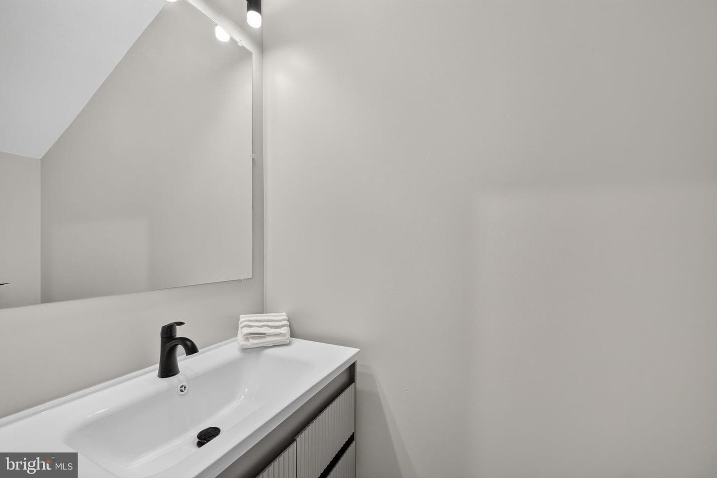 123 Jefferson Avenue photo 18
