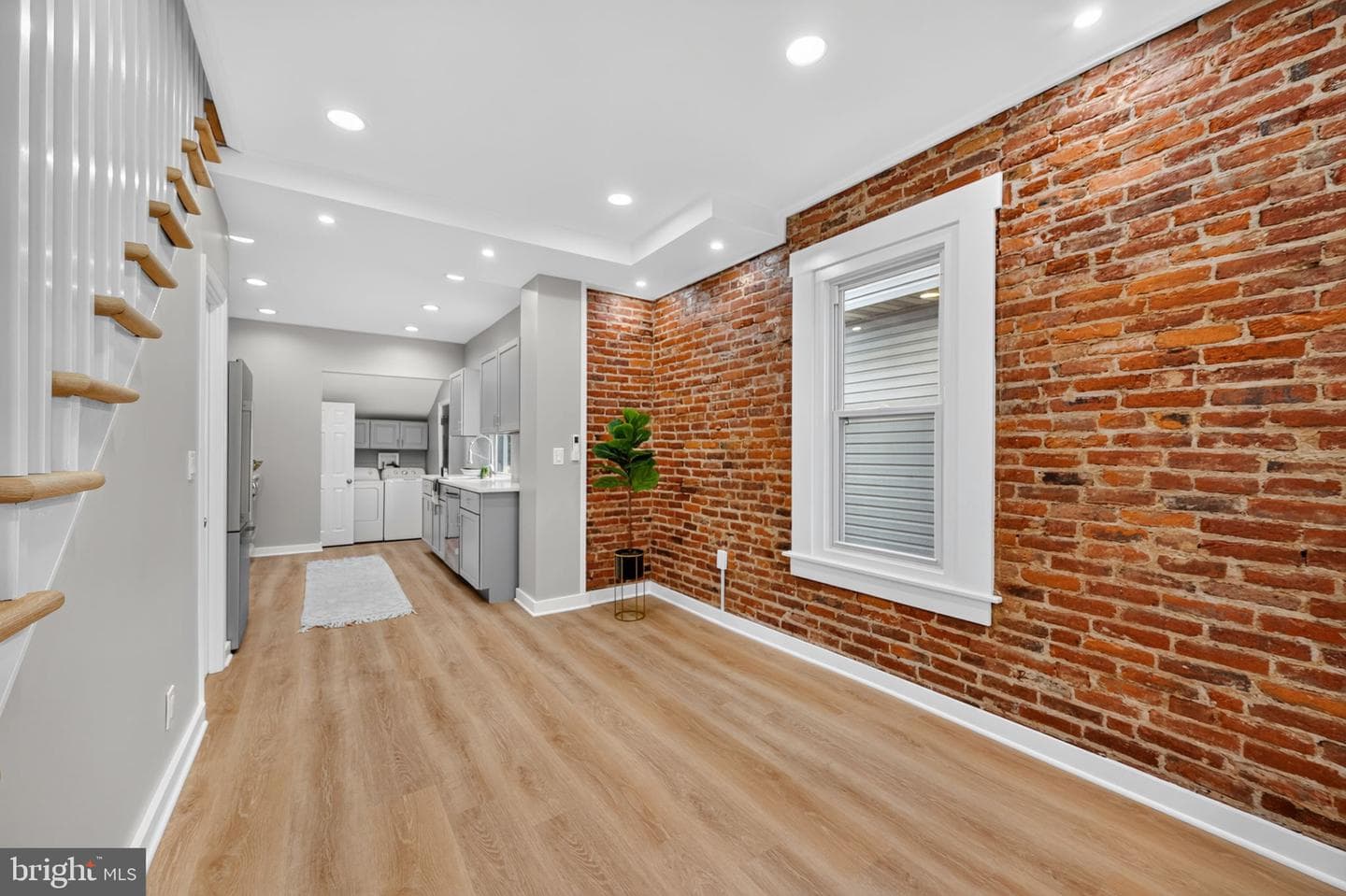 123 Jefferson Avenue photo 4
