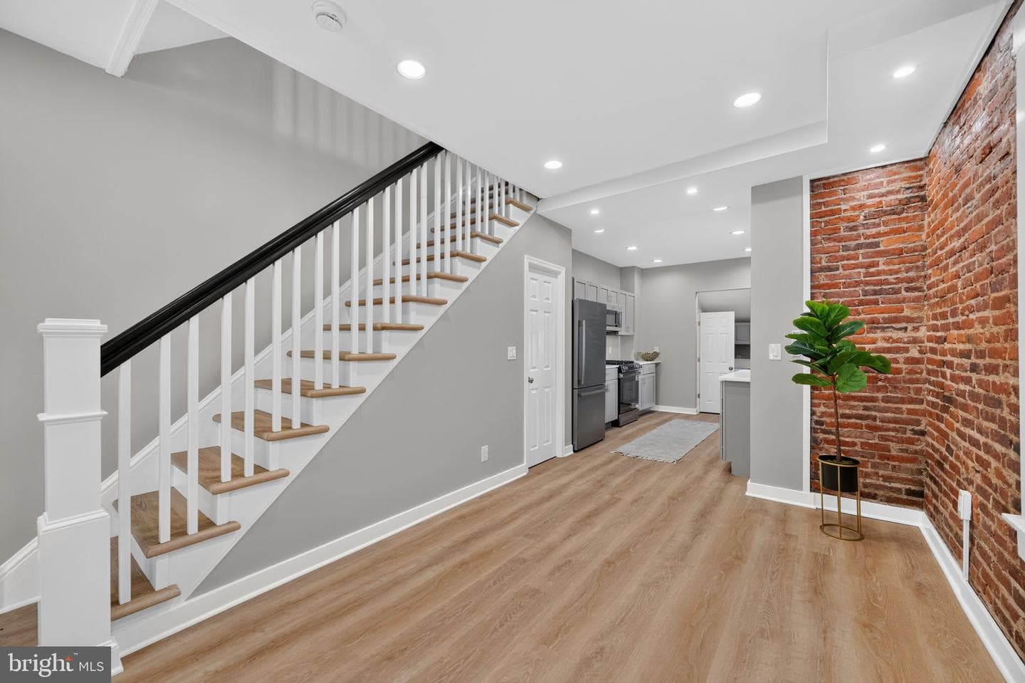 123 Jefferson Avenue photo 8
