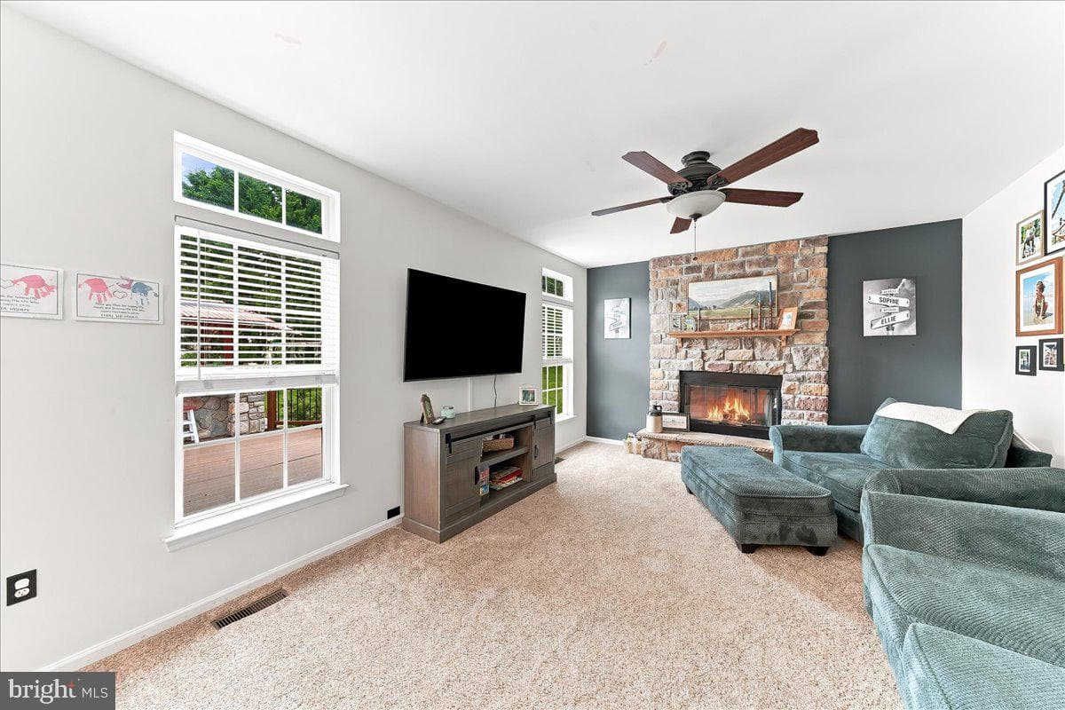 40 Caversham Drive photo 17
