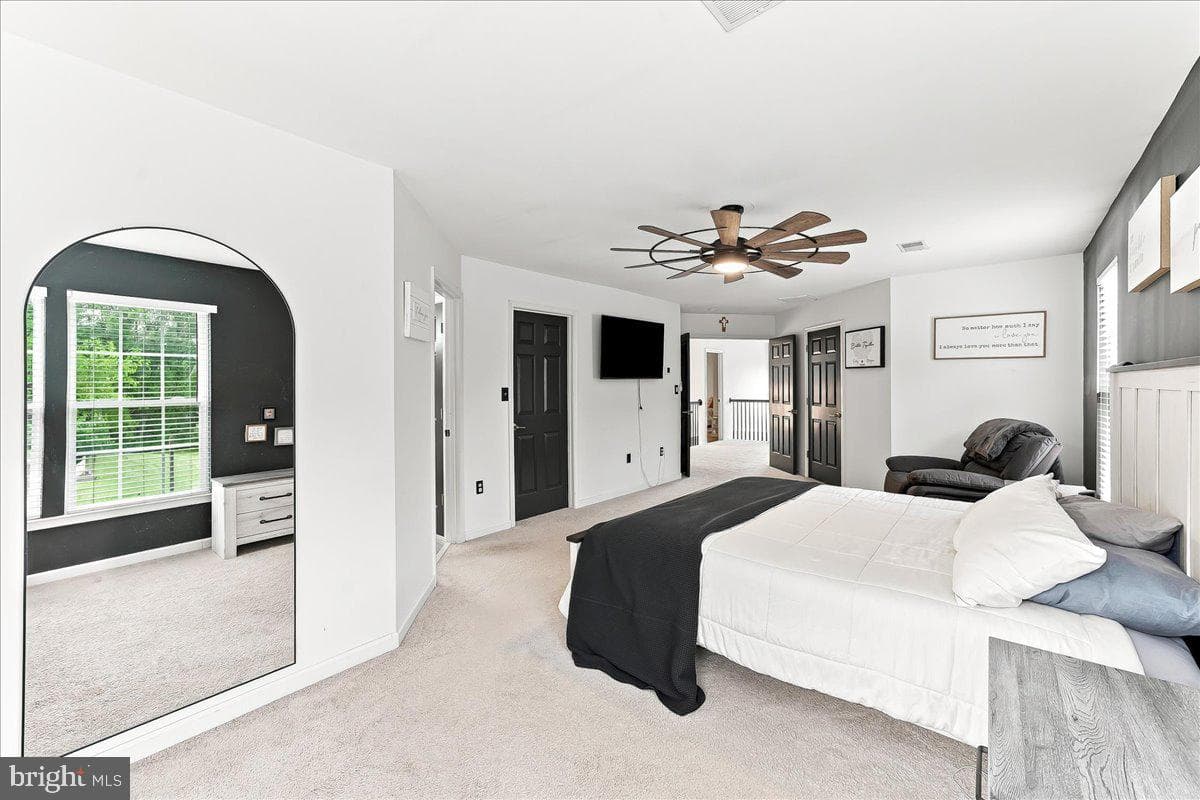 40 Caversham Drive photo 21
