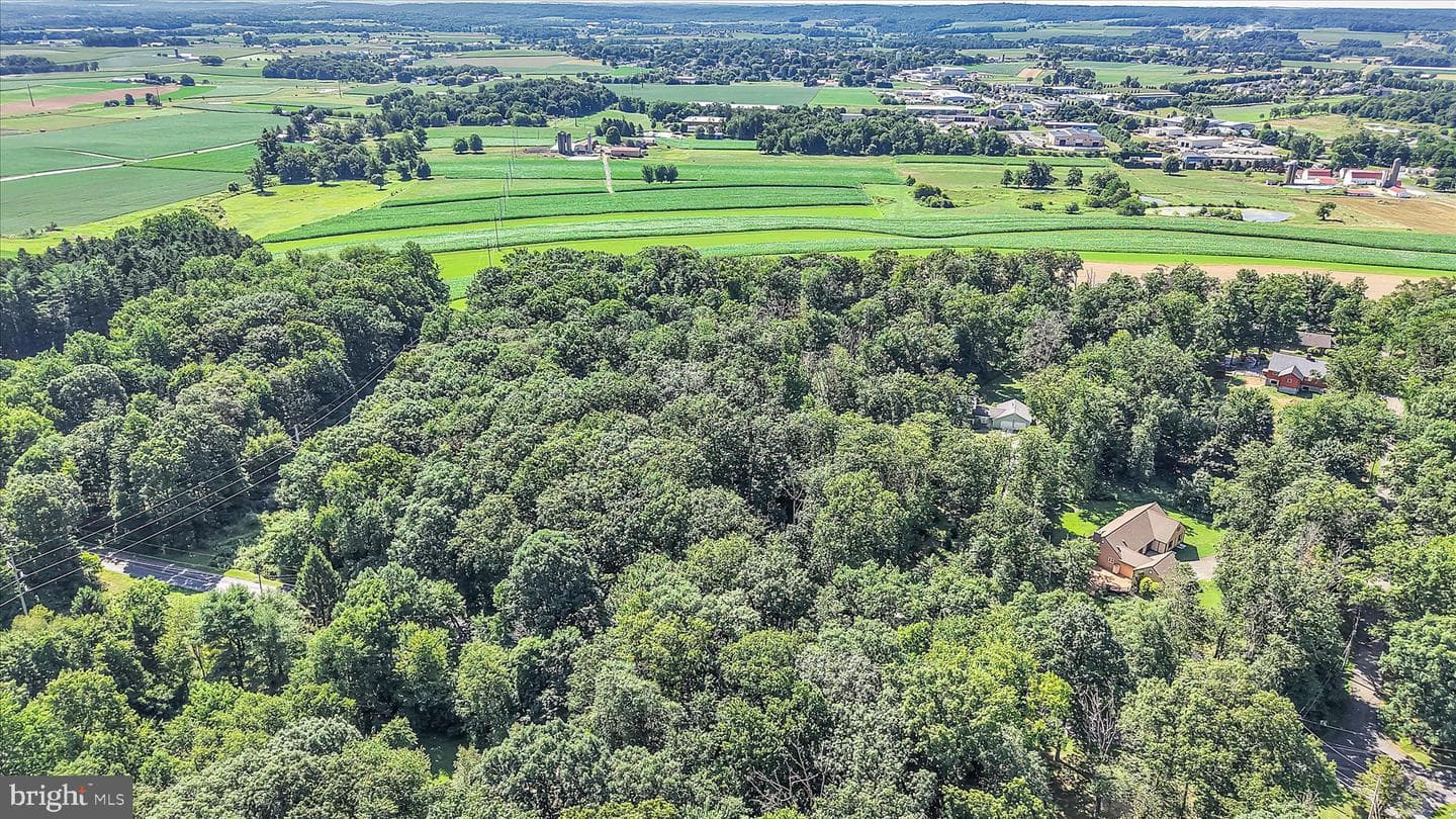 1392 Reservoir Road photo 48