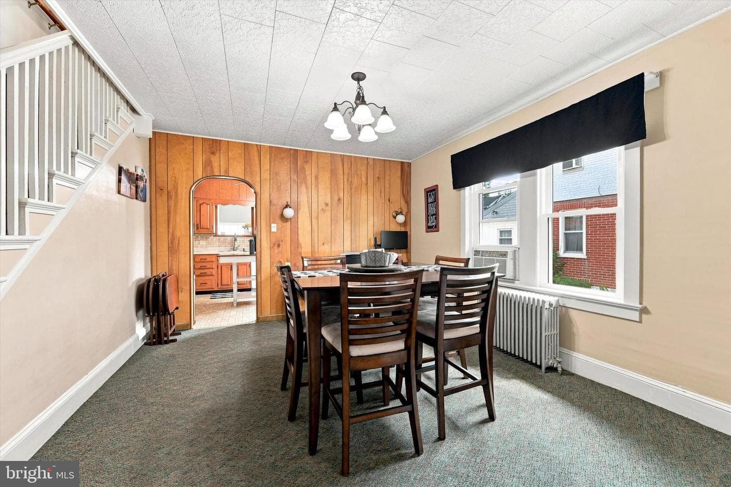 302 William Street photo 8