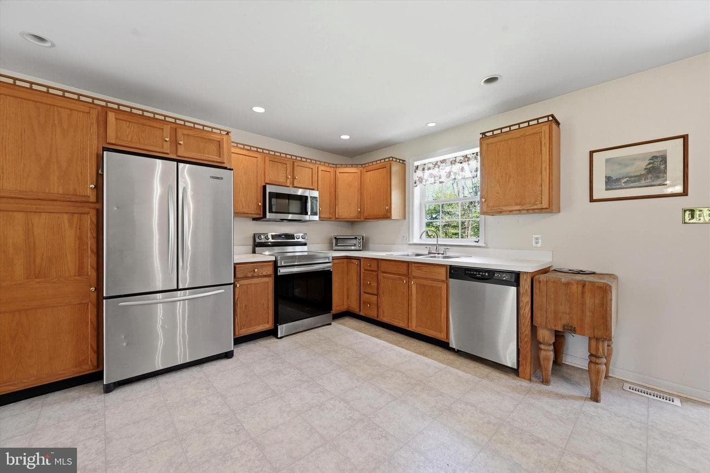 2265 Strasburg Road photo 6