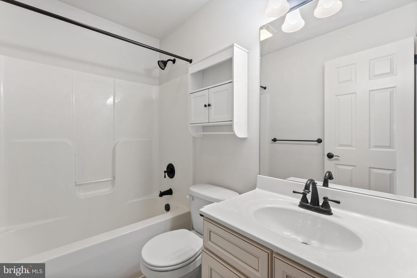 302 Redbud Drive photo 32