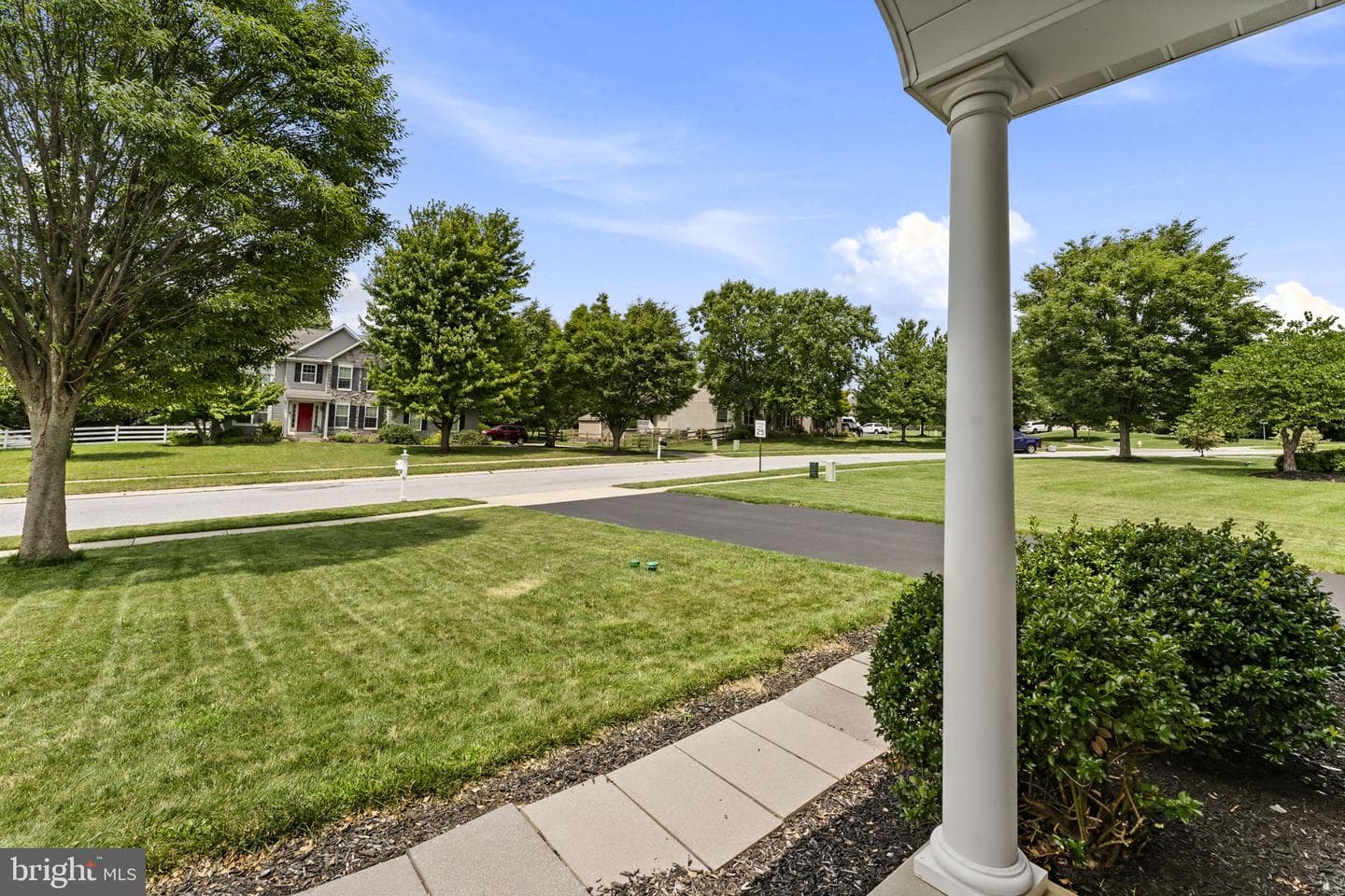 302 Redbud Drive photo 7