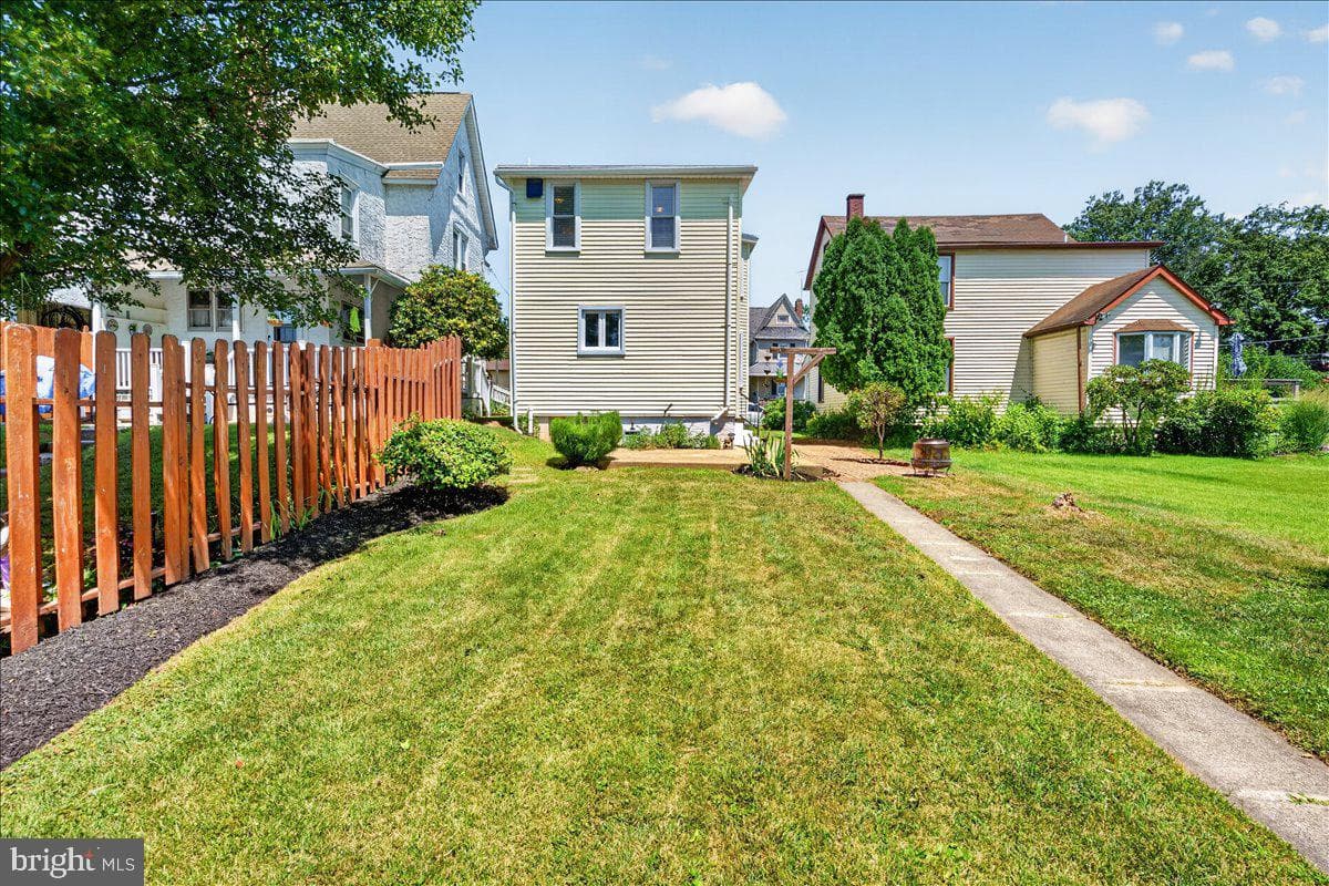 440 Queen Street photo 35