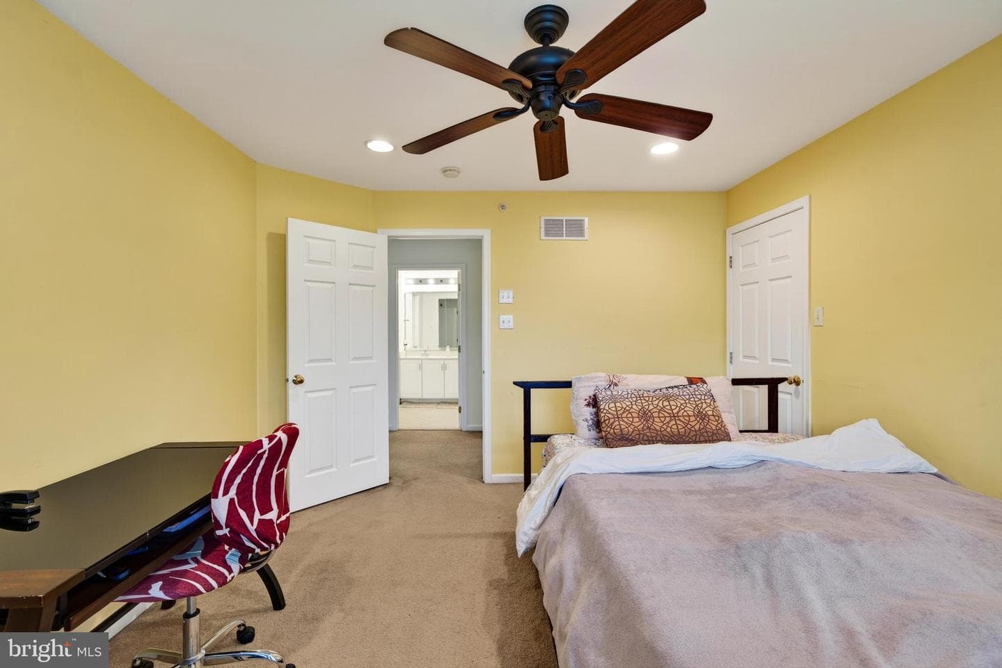 247 Silverbell Court photo 37