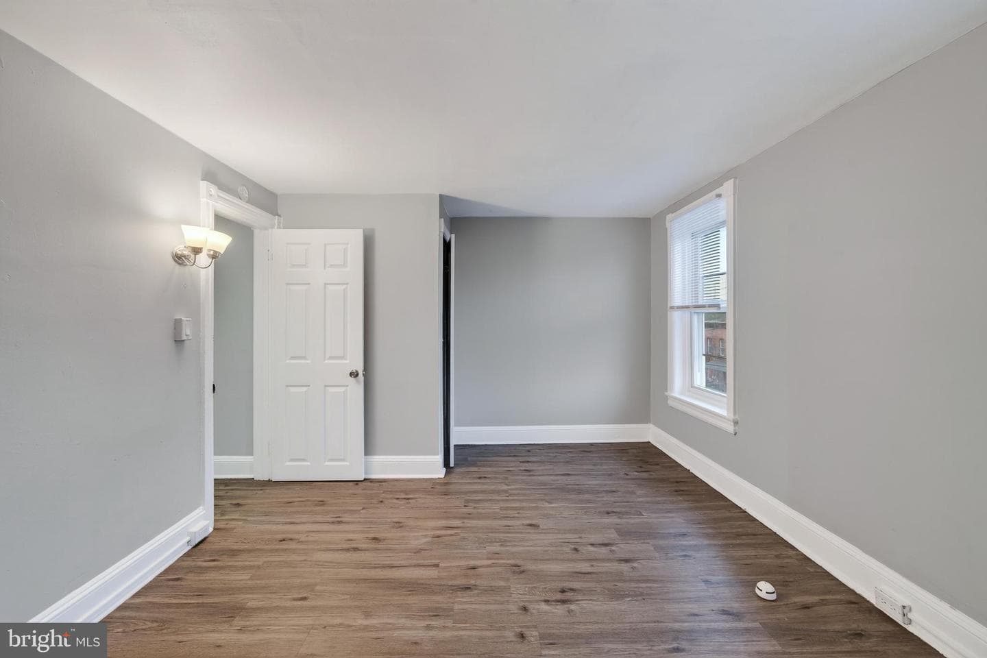 605 Coates Street photo 18