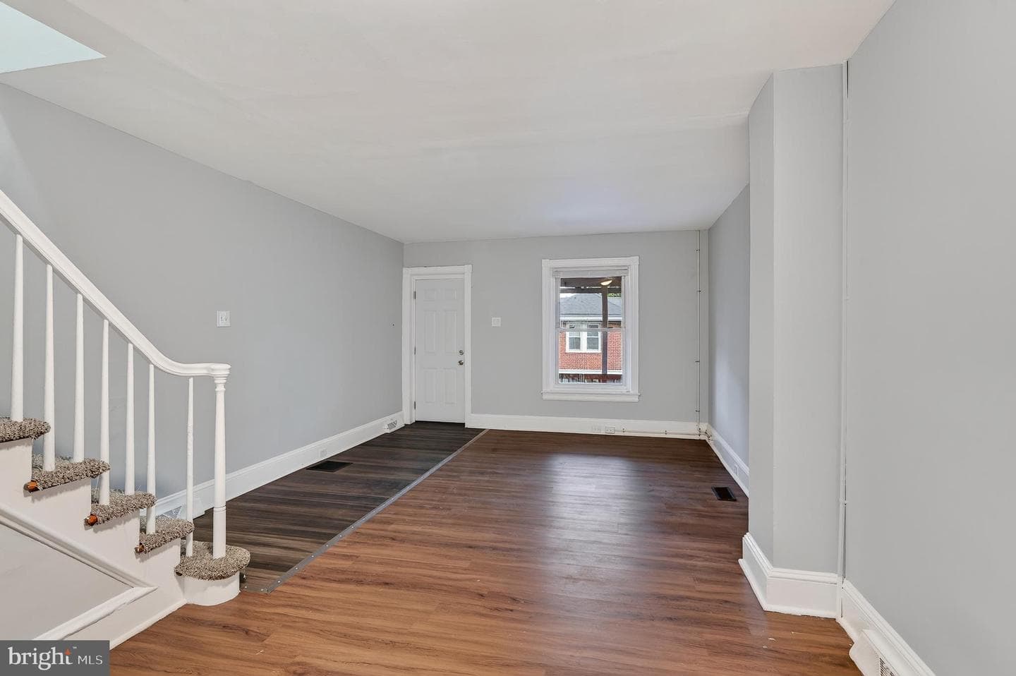 605 Coates Street photo 9