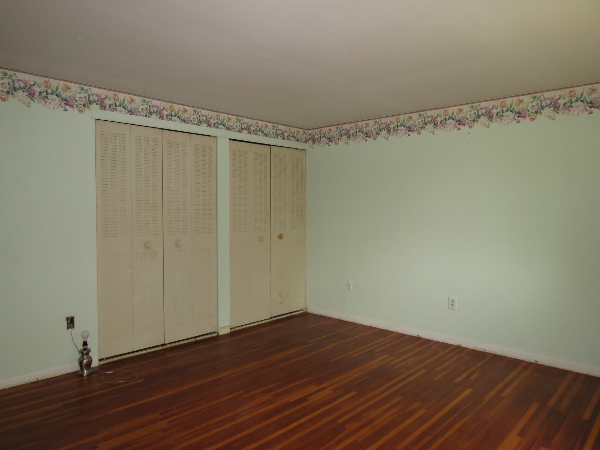 1200 N Manor Road photo 38