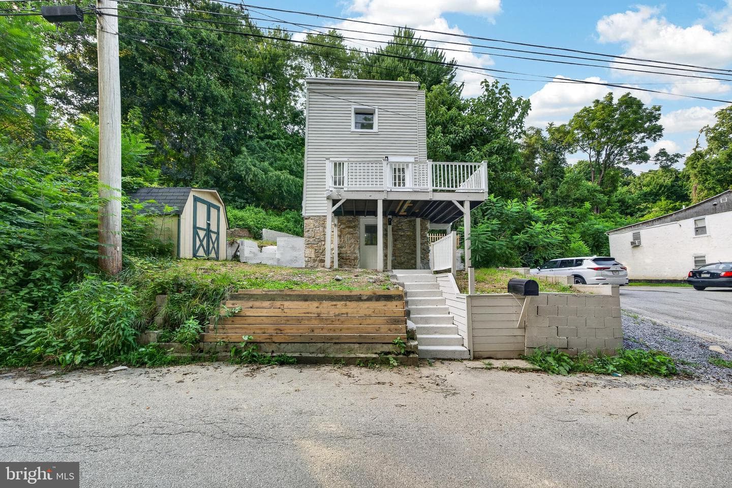 377 Mount Pleasant Street photo 2