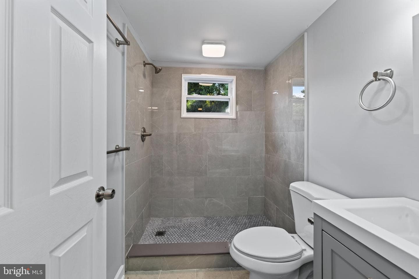 377 Mount Pleasant Street photo 22
