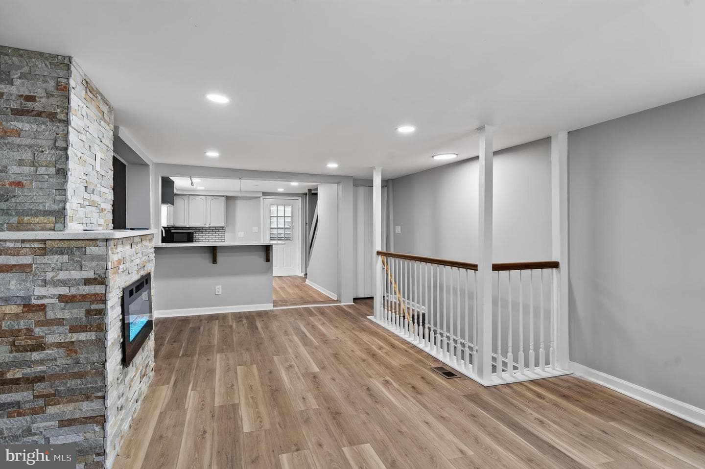 377 Mount Pleasant Street photo 8