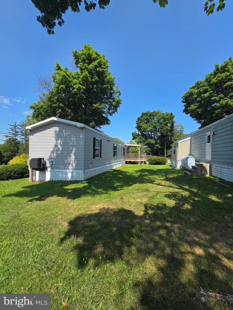 860 Latshaw Road photo 3