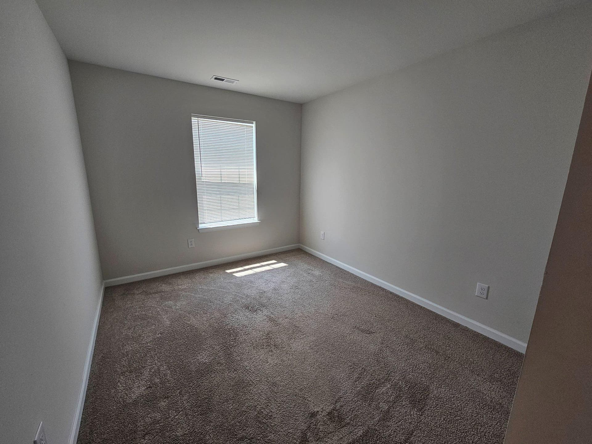 386 Trego Avenue photo 12