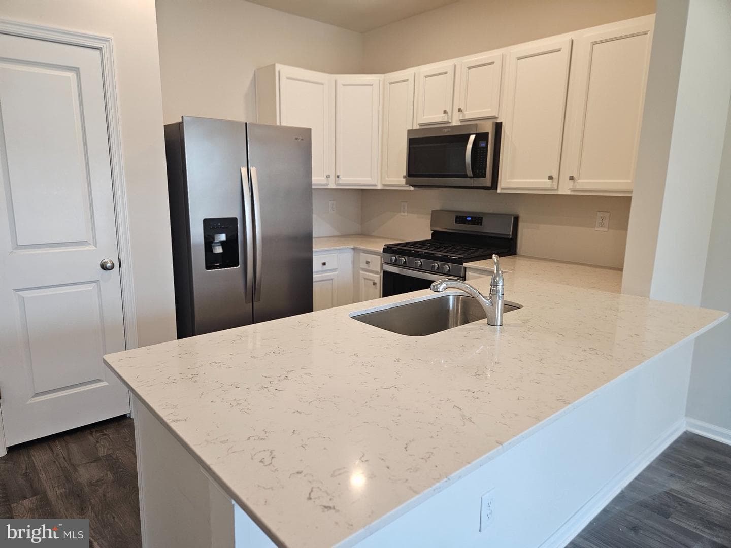386 Trego Avenue photo 4