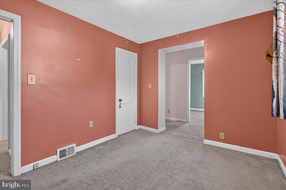 70 Ridge Road photo 25