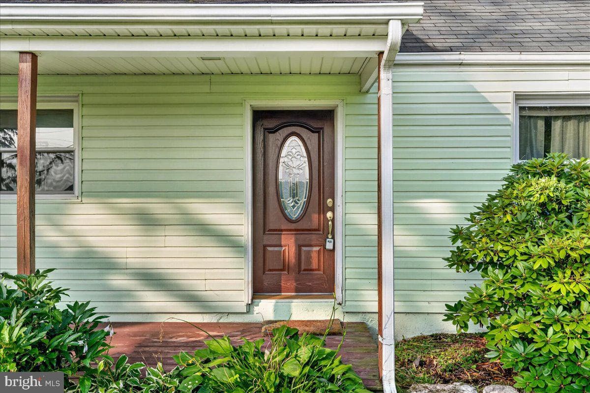 70 Ridge Road photo 3