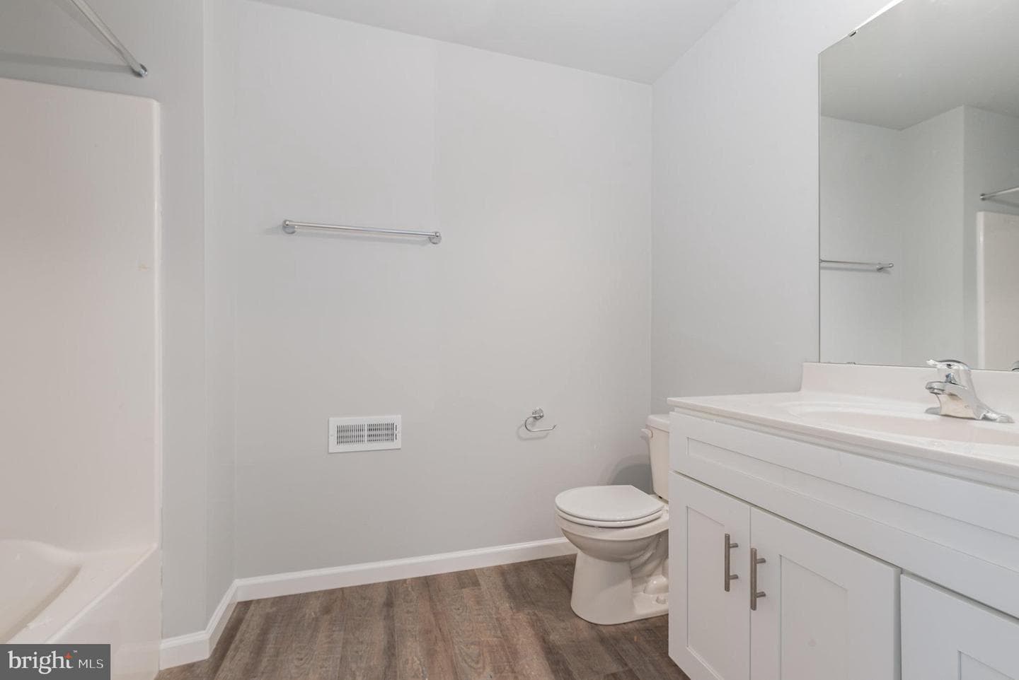 467 Kelker St photo 26