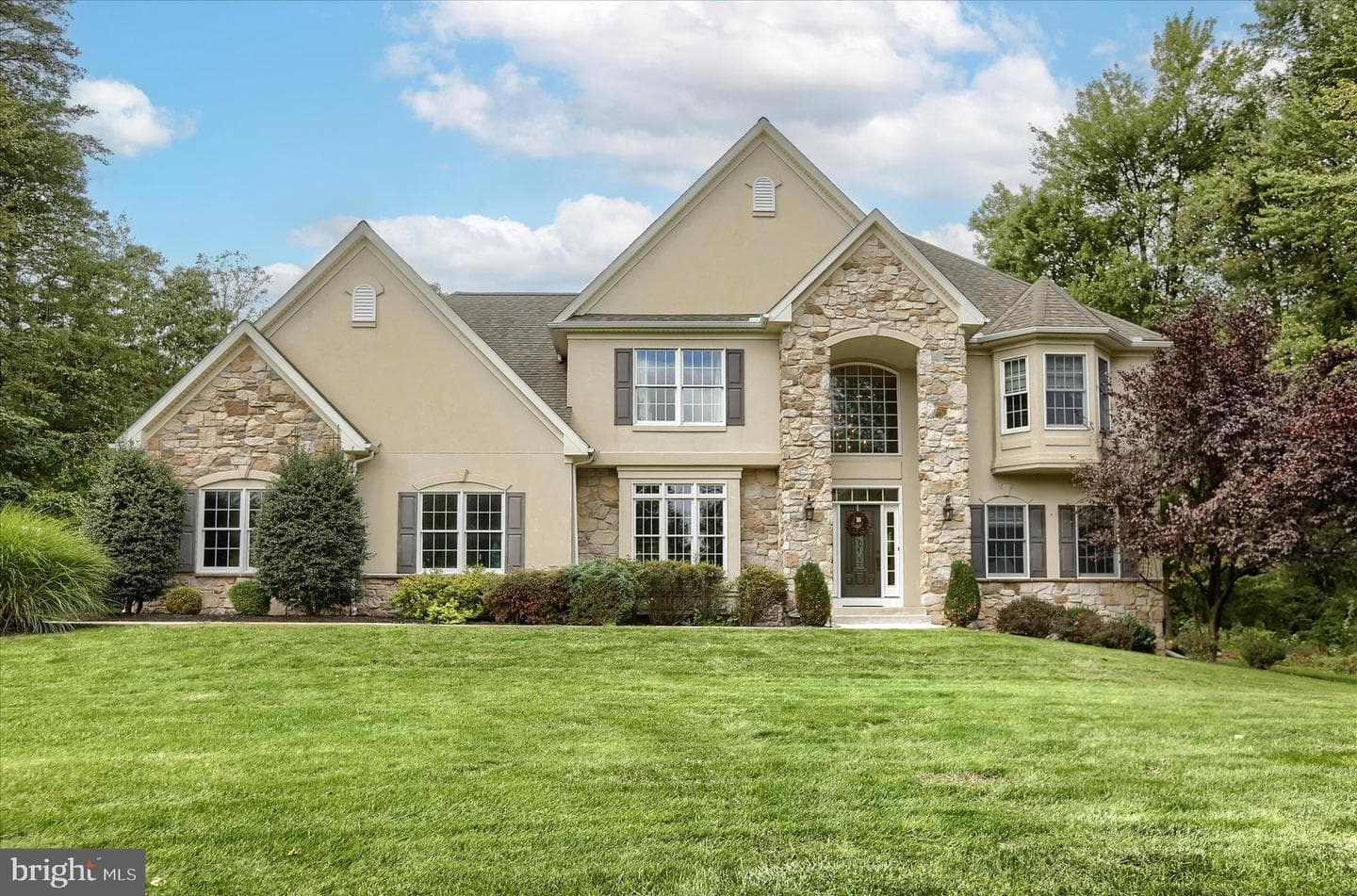 8 Beechwood Lane photo 1