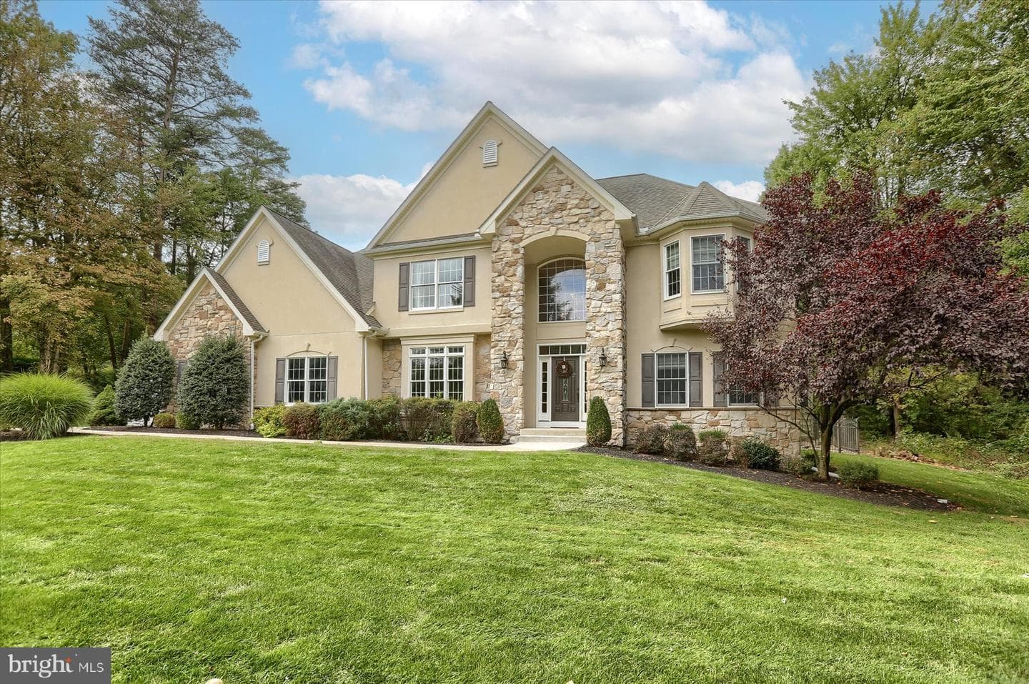8 Beechwood Lane photo 2