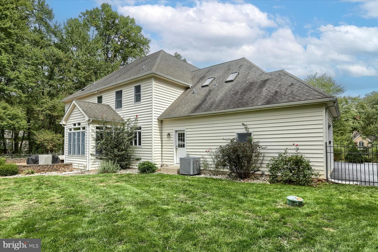 8 Beechwood Lane photo 58