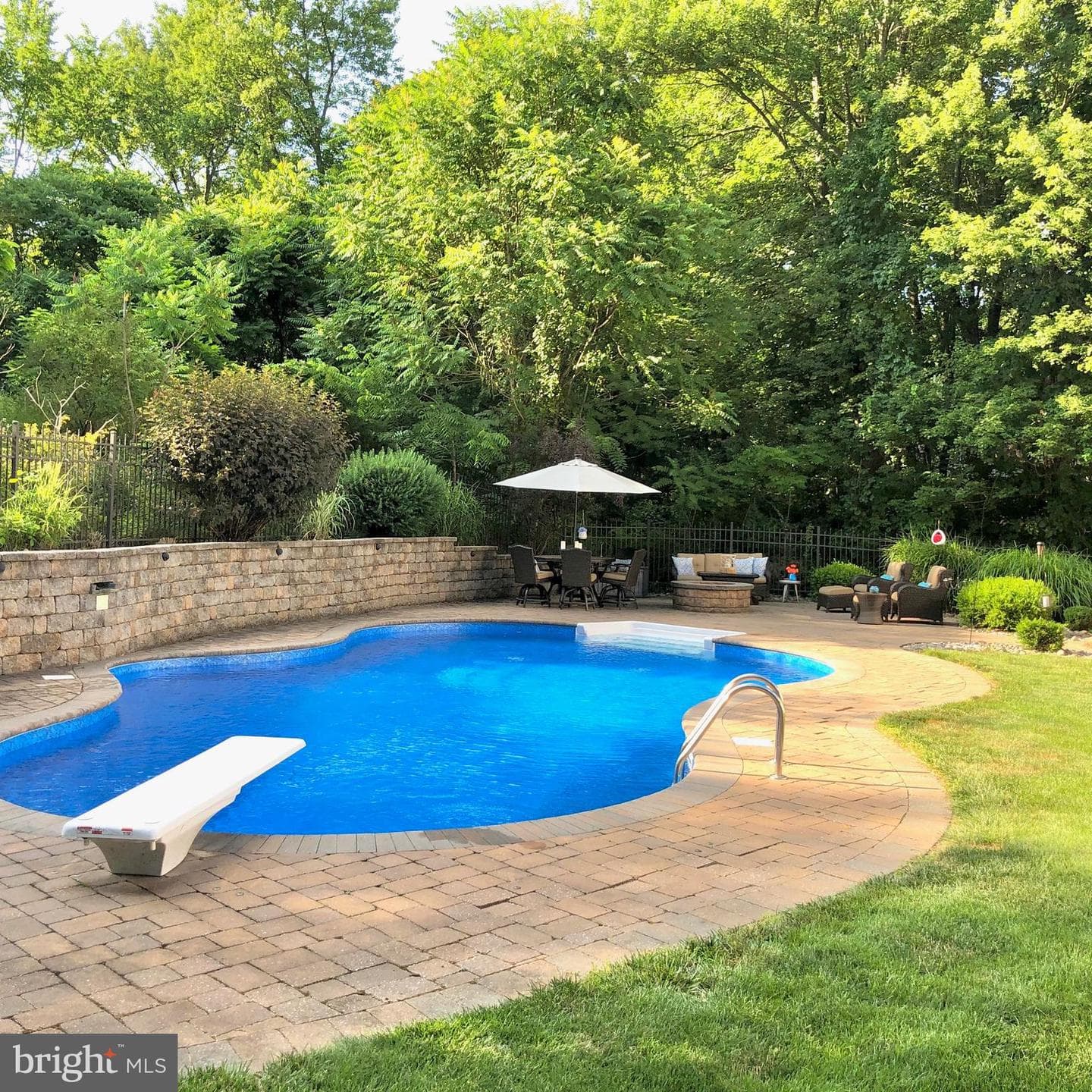8 Beechwood Lane photo 66