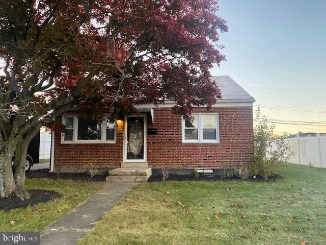 4913 Colorado Avenue photo 2