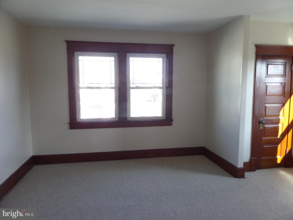 176 E Emaus Street photo 11